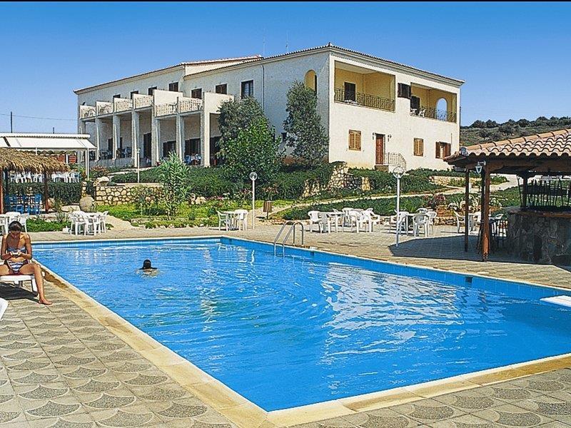 Hotel Navarone Petrochori  Buitenkant foto