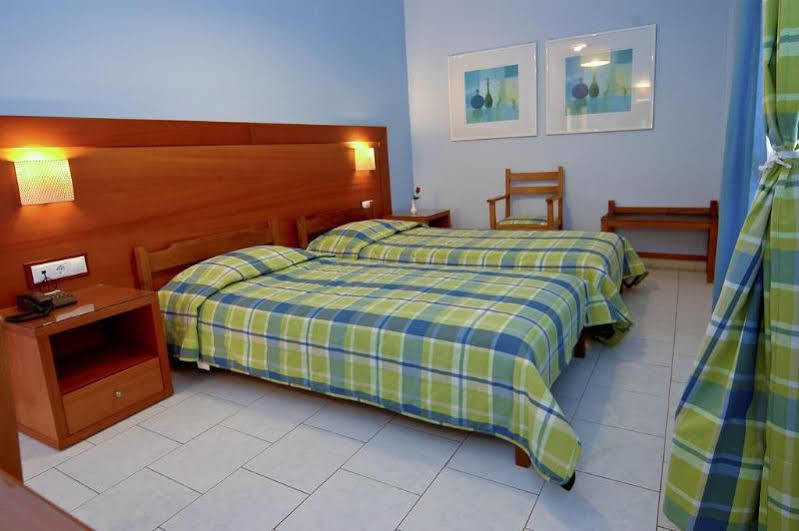 Hotel Navarone Petrochori  Buitenkant foto